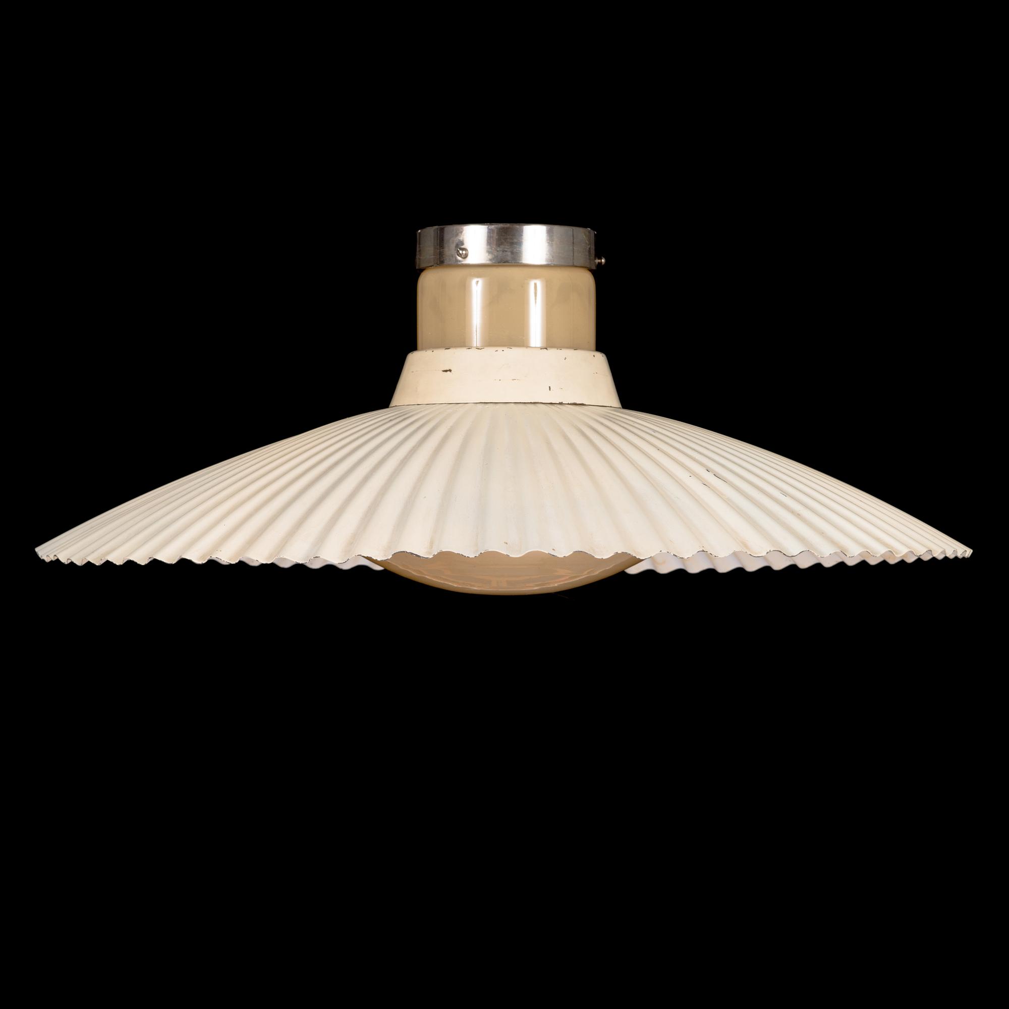 Paavo Tynell, a 1940 '2090' pendant light for Taito.