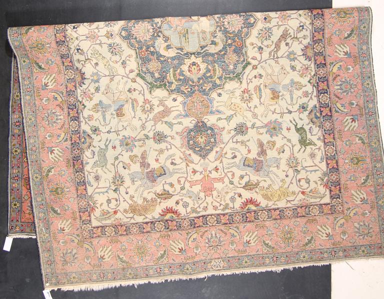 MATTA. Orientalisk ca 340 x 240.