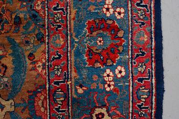 Matto, a semi-antique Yazd probably, ca 409-420 x 325,5-333,5 cm.