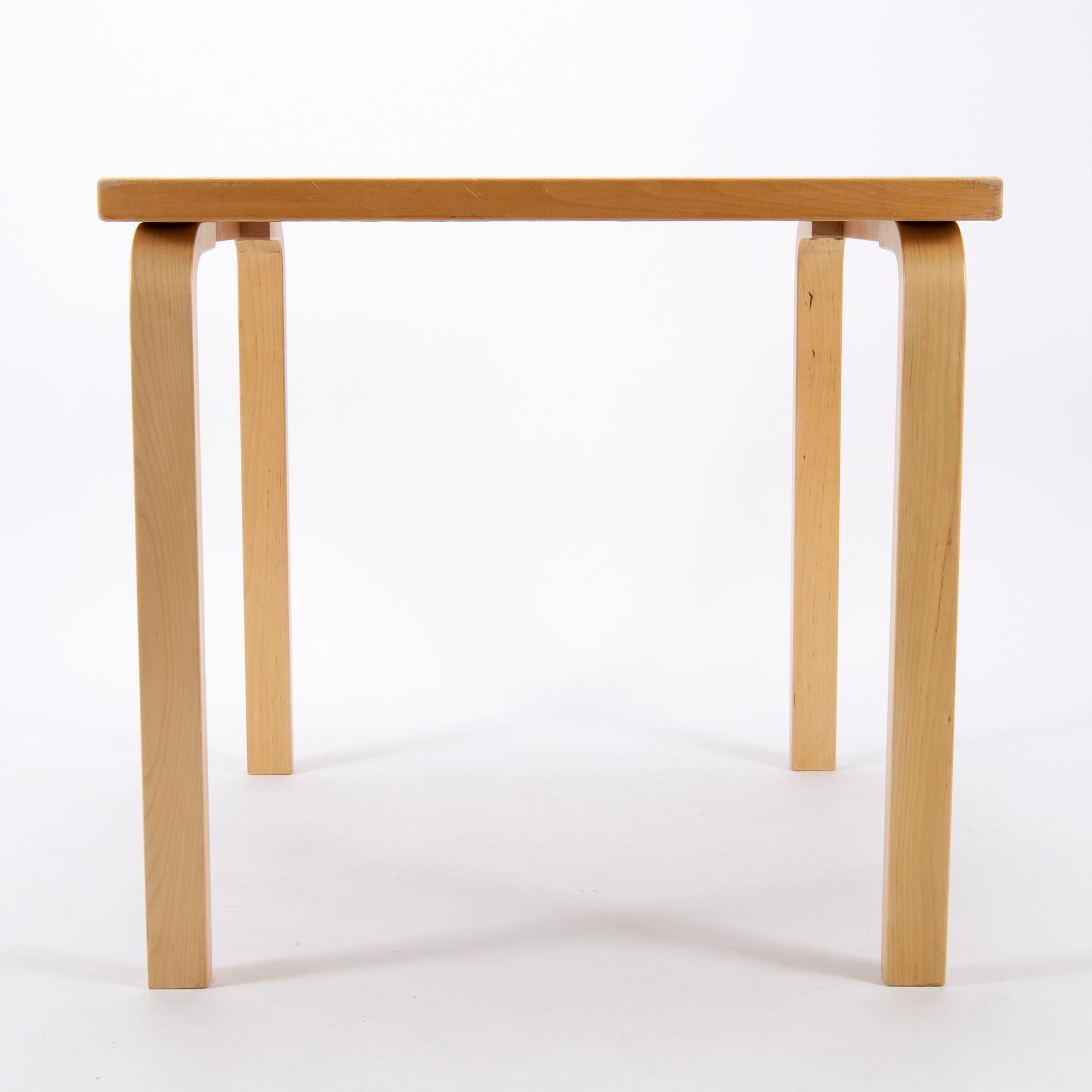 BORD, modell 81C, Alvar Aalto, Artek.