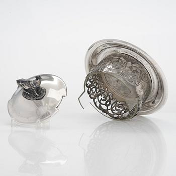 Alexander Kordes, smörbytta, silver, S:t Petersburg, Ryssland 1867.