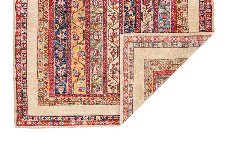 Matto, oriental, ca 200 x 153 cm.