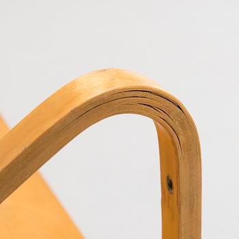 Alvar Aalto, seinähylly, malli 112, O.Y. Huonekalu- ja Rakennustyötehdas A.B. 1930/1940-luku.