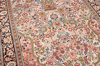 Matta, silke Ghom, ca. 182 x 122.