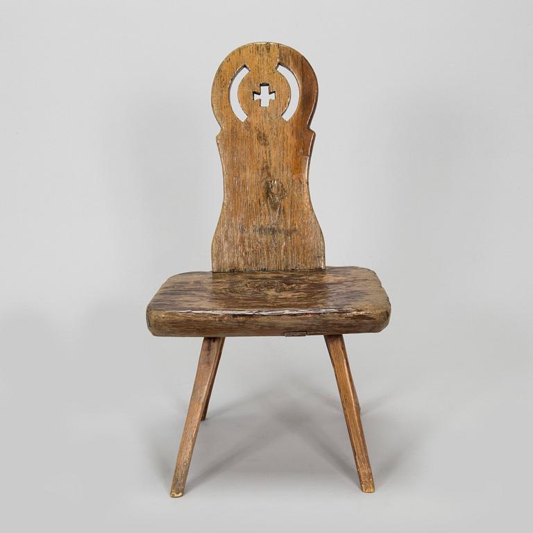 A folk art chair, 18th/19th century.