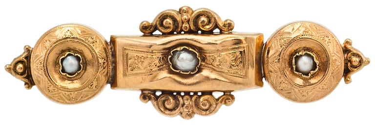 BROOCH.