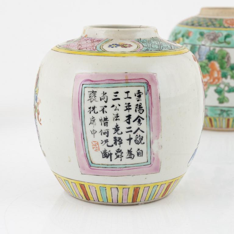 Two jars, a bowl, a vase and a container with cover, porcelain, China, 19th and 20th century.