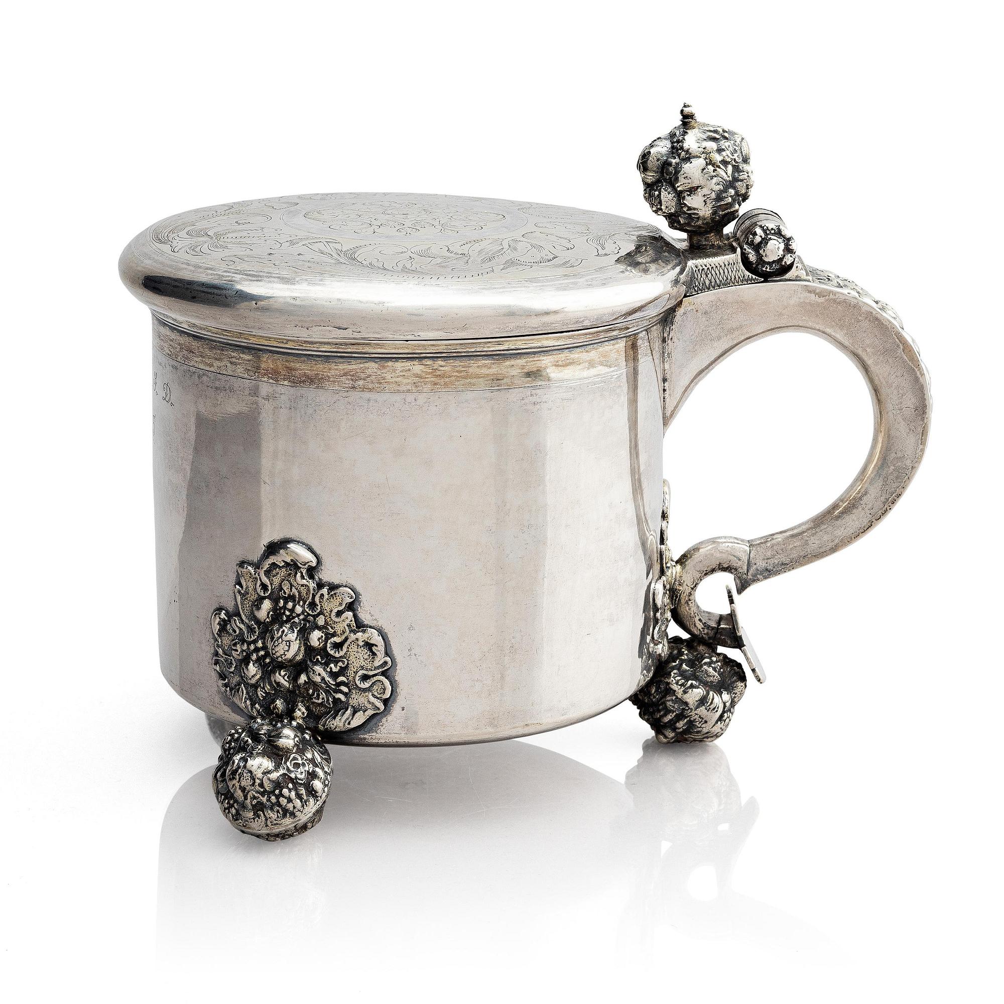Erik Månsson Schmidt, dryckeskanna, delvis förgyllt silver, Stockholm (verksam 1675-1686). Barock.