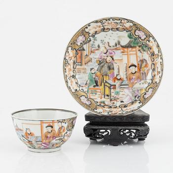 A famille rose 'Rockefeller-pattern' cup with stand, Qing dynasty, Qianlong (1736-95).