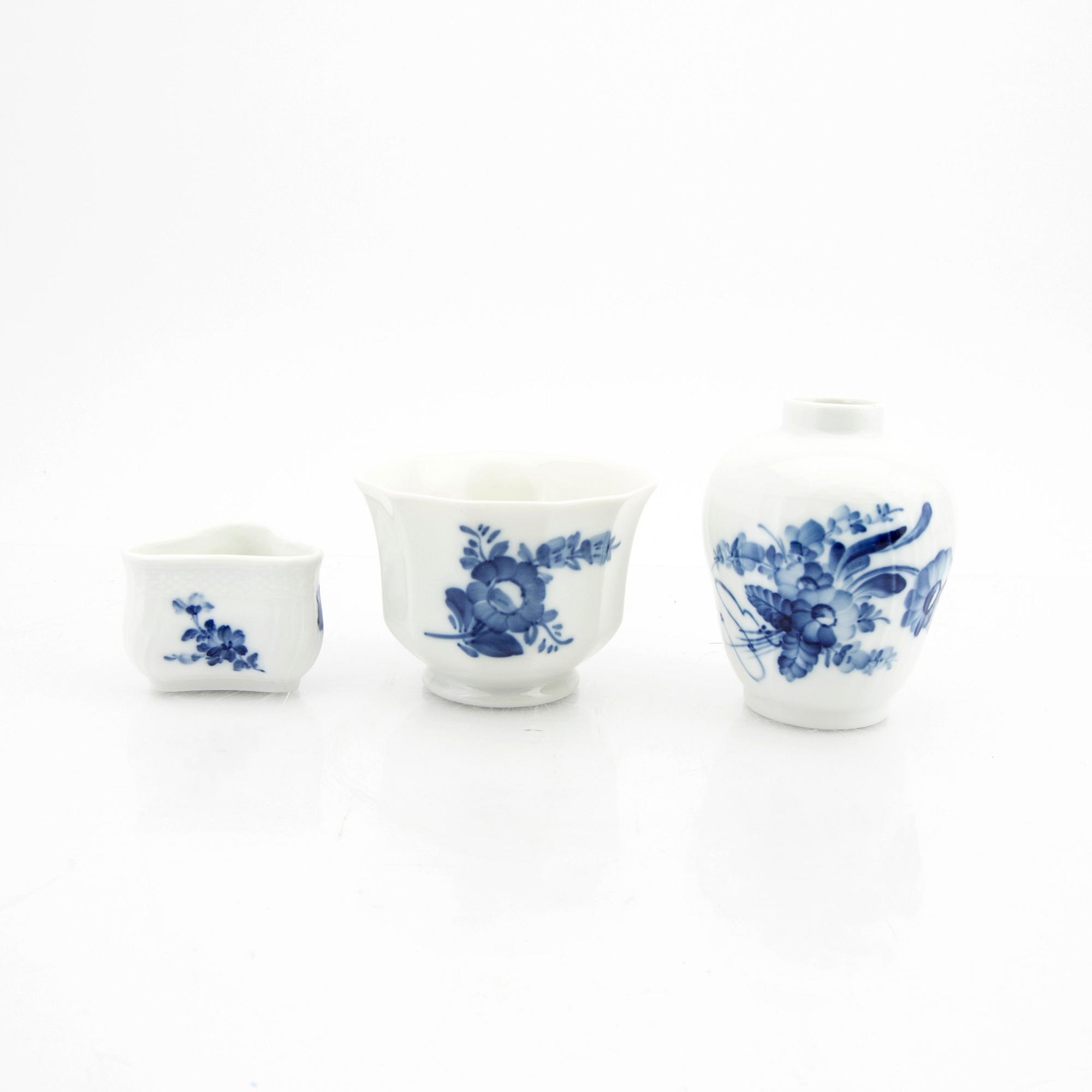 Coffee service 32 pcs "Blå Blomst" Royal Copenhagen Denmark porcelain 1951-1968.