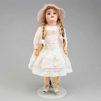 a Heinrich Hantwerck pocellain doll from around 1900.