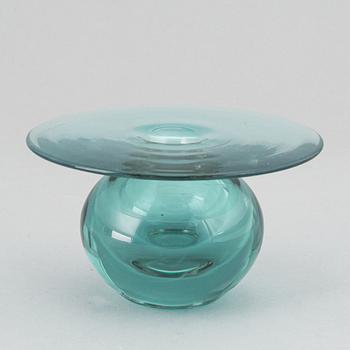 A signed 'Saturn' glass vase by Nanny Still, Riihimäen Lasi Oy, Finland.