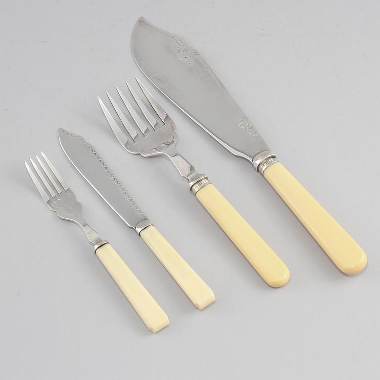 BESTICKSERVIS, 14 delar, nysilver och bakelit, Tudor Plate, Sheffield, omkring år 1900.