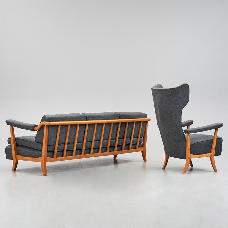 Sten Blomberg, A Swedish Modern sofa and an easy chair for Meeths, 1940's.