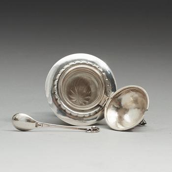 GEORG JENSEN, kryddkar med sked, Köpenhamn 1918, 830/1000 silver,