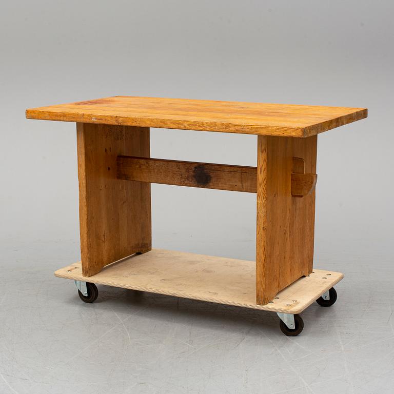 SPORTSTUGEMÖBEL, a pine table, Nordiska Kompaniet, attributed to Axel Einar Hjorth, Sweden 1930's.
