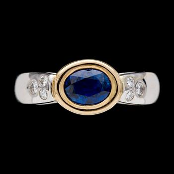 RING, blue sapphire, 1.18 cts and brilliant cut diamonds, tot. 0.20 cts.