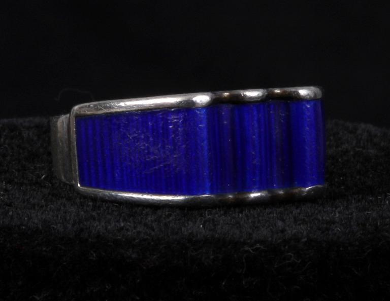 RING, sterlingsilver samt emalj, J Tostrup, Norge.