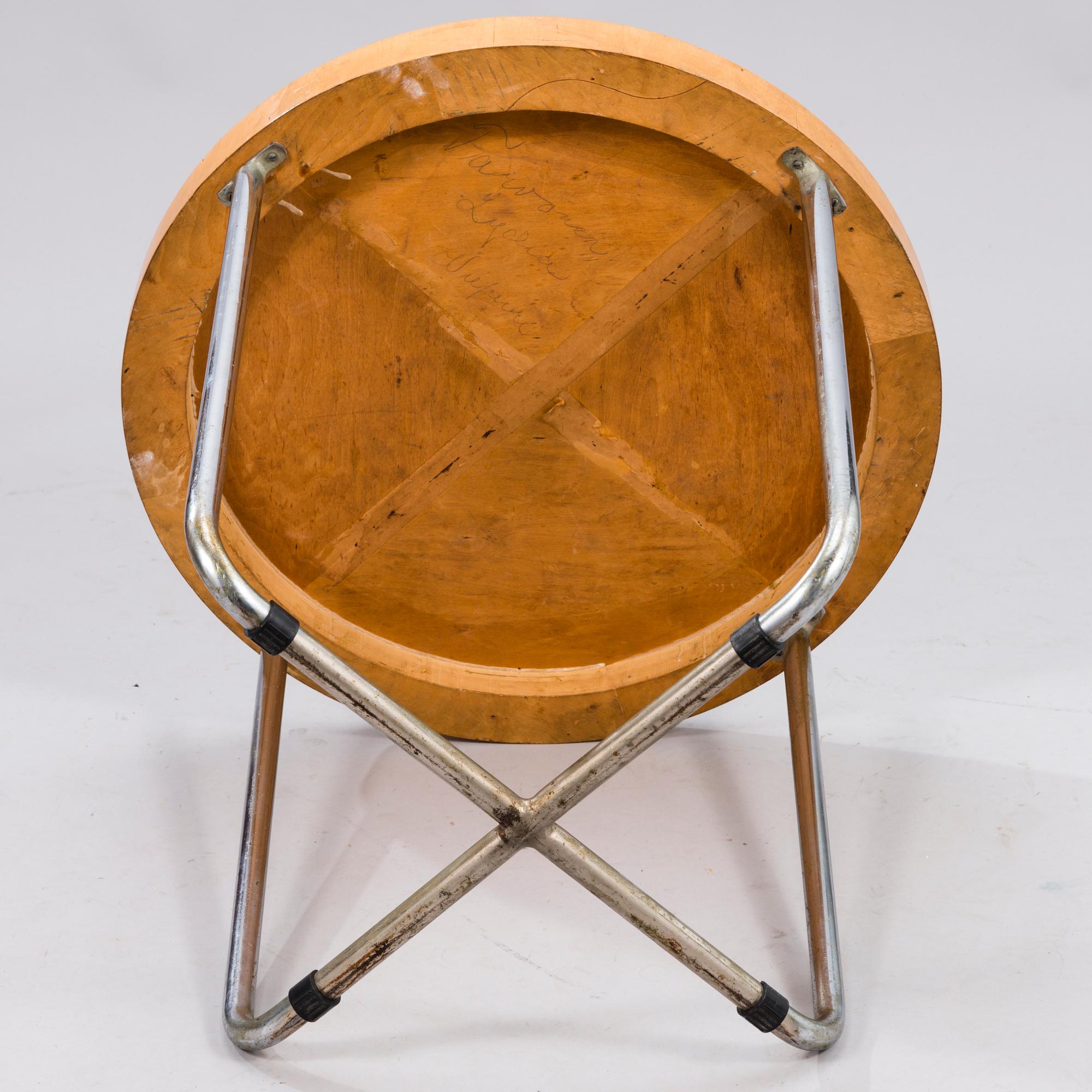 A 1930/1940's table.