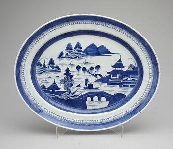 STEKFAT, porslin, Kina, Jiaqing, (1796-1820).