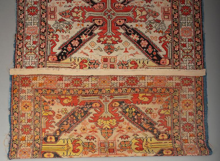 MATTA, Kaukasien 1900-talets början. 334 x 157 cm.