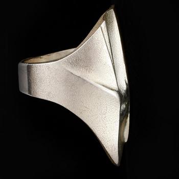 HALSBAND, RING samt ett par ÖRHÄNGEN, silver, Björn Weckström, Lapponia, Finland. Total vikt 55 g.