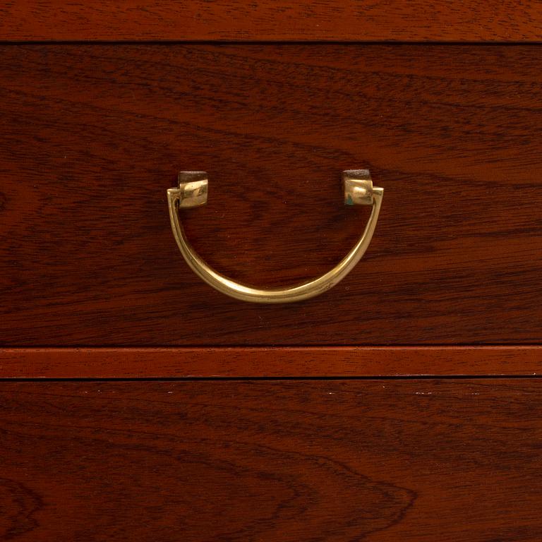 Josef Frank, a model B2112 bookcase, Firma Svenskt Tenn, post 1985.