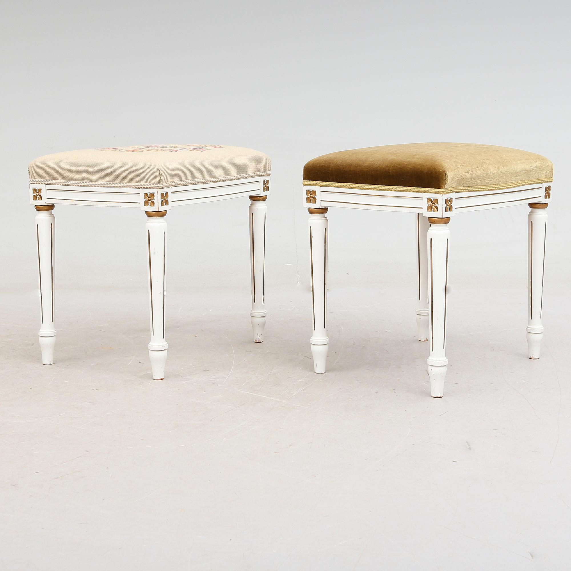 TABURETTER, 1 par, gustaviansk stil, 1900-talets början.