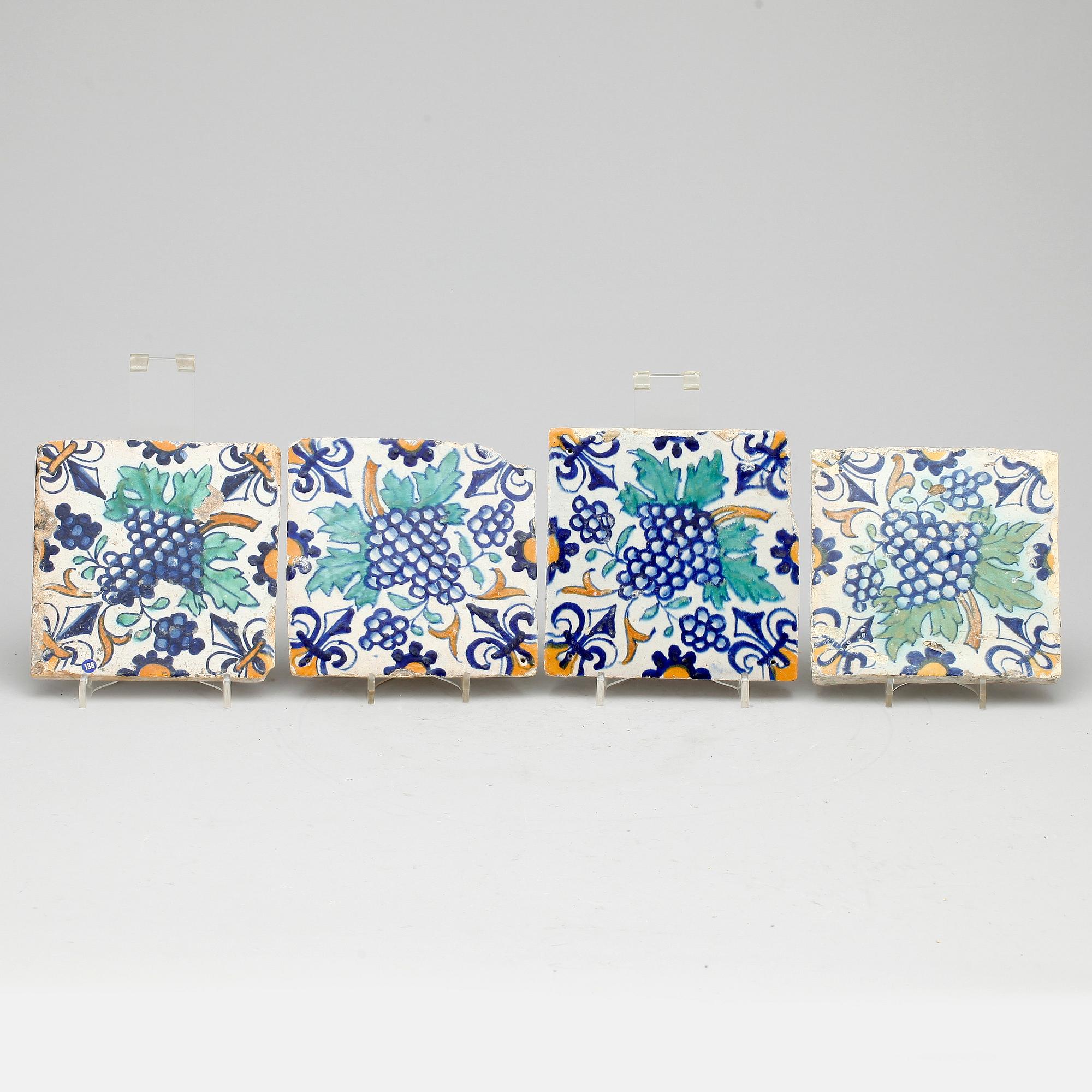 KAKELPLATTOR /-FLISOR, 4st, keramik, Holland, 1600-talets första hälft.