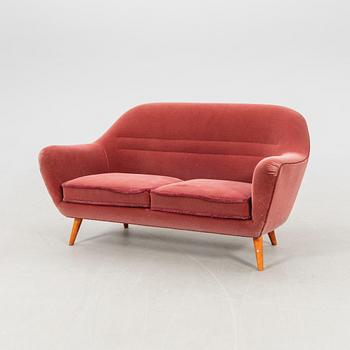 Sofa mid-20th century.