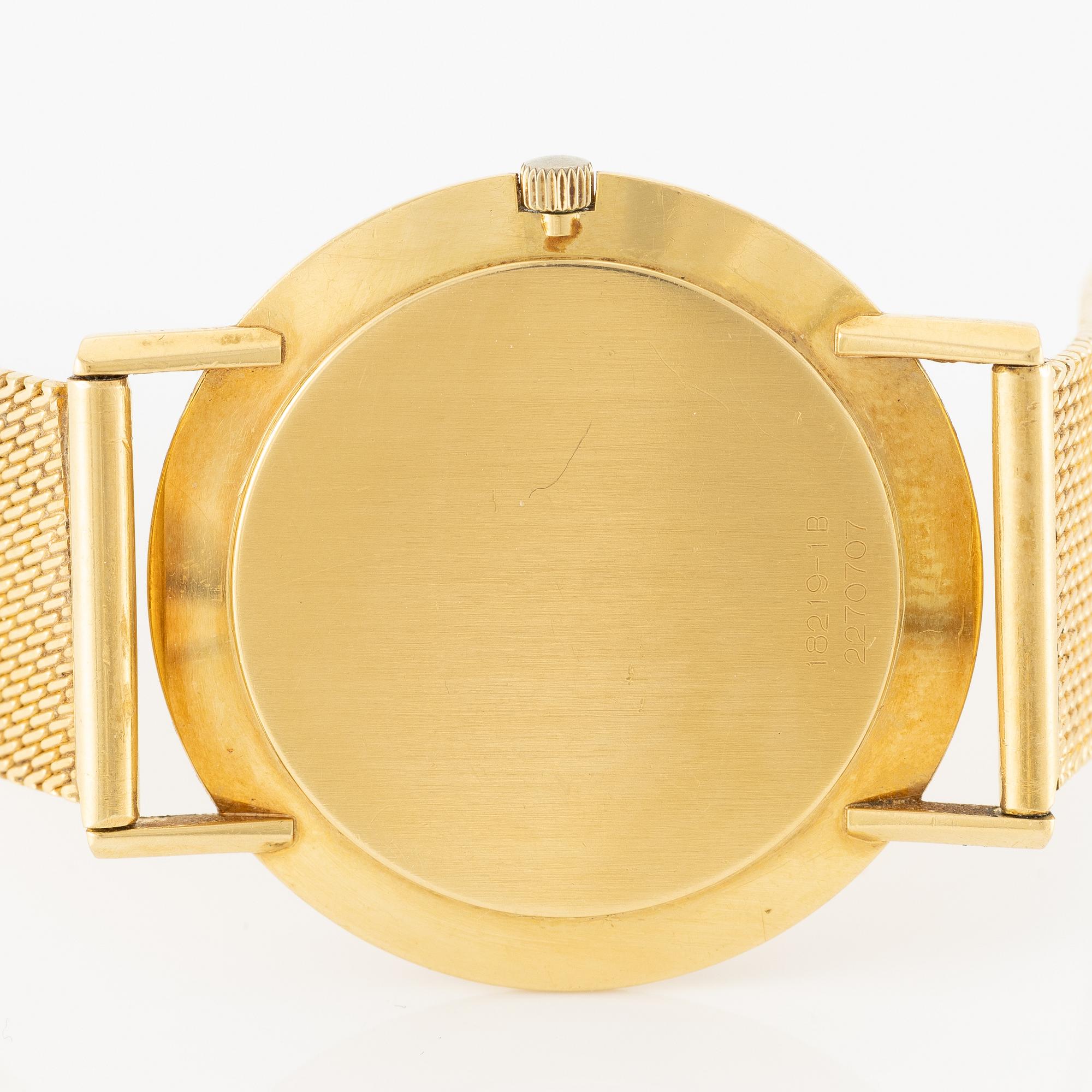 Universal Geneve, wristwatch, 33 mm.