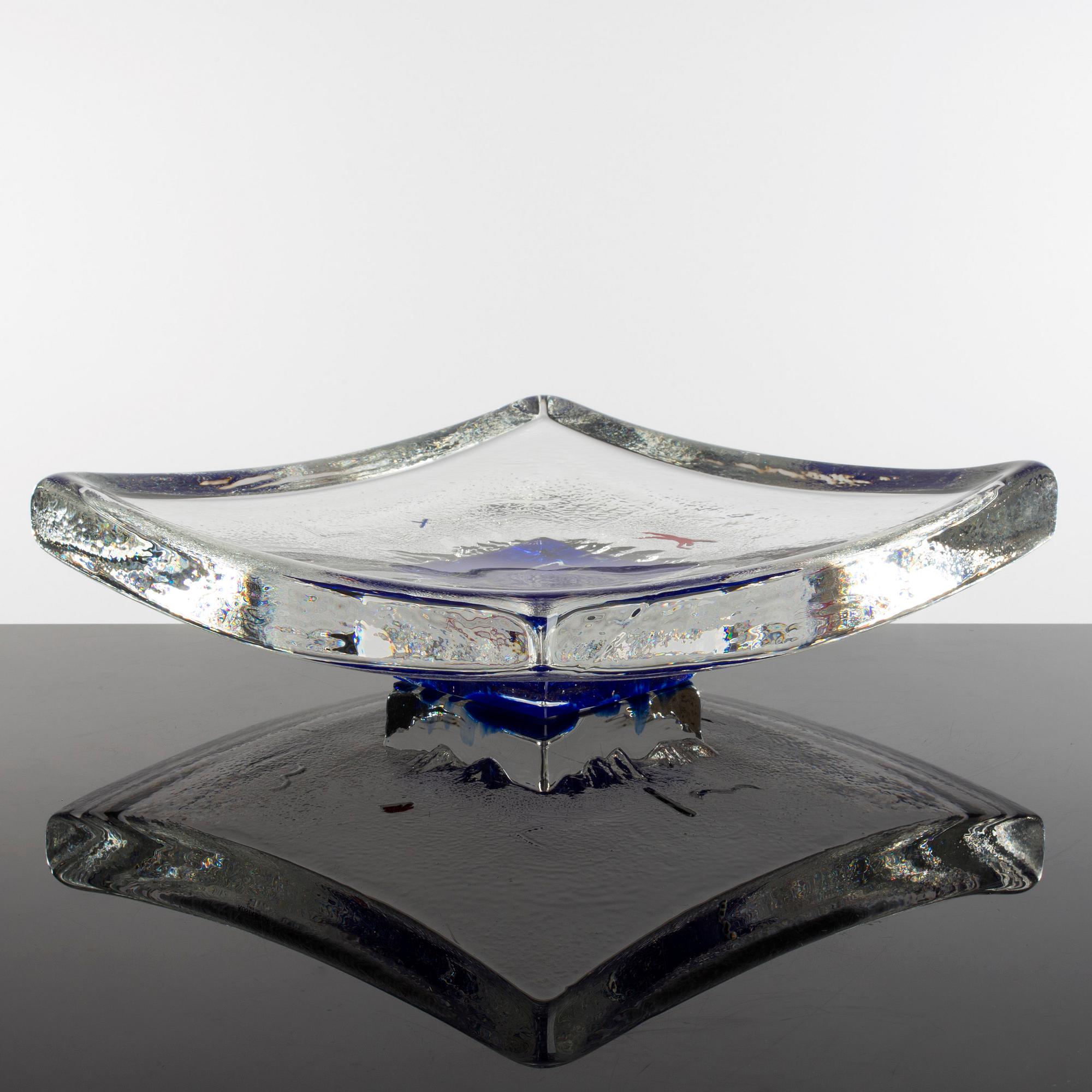 BERTIL VALLIEN, plate, glass, signed, Kosta Boda.