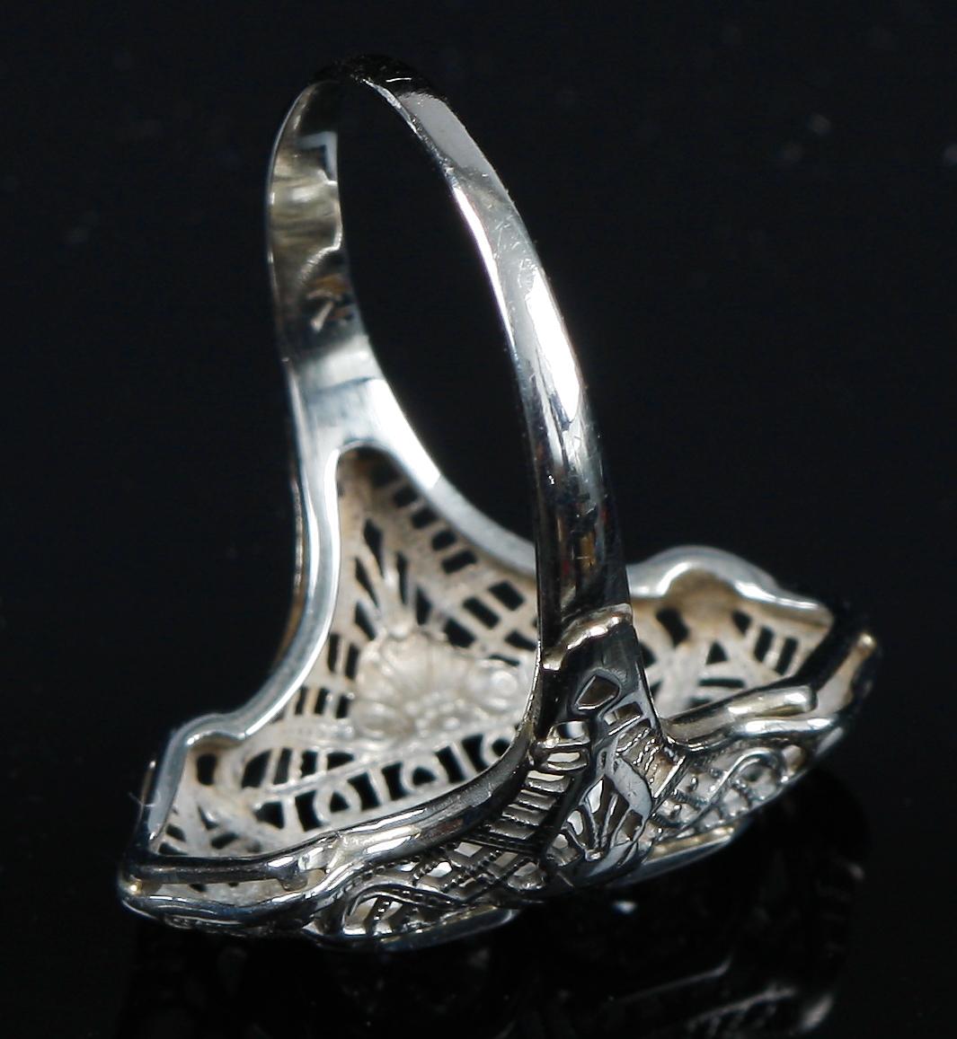 RING, 14k vitguld med två gammalslipade diamanter, tot. ca 0.60 ct.