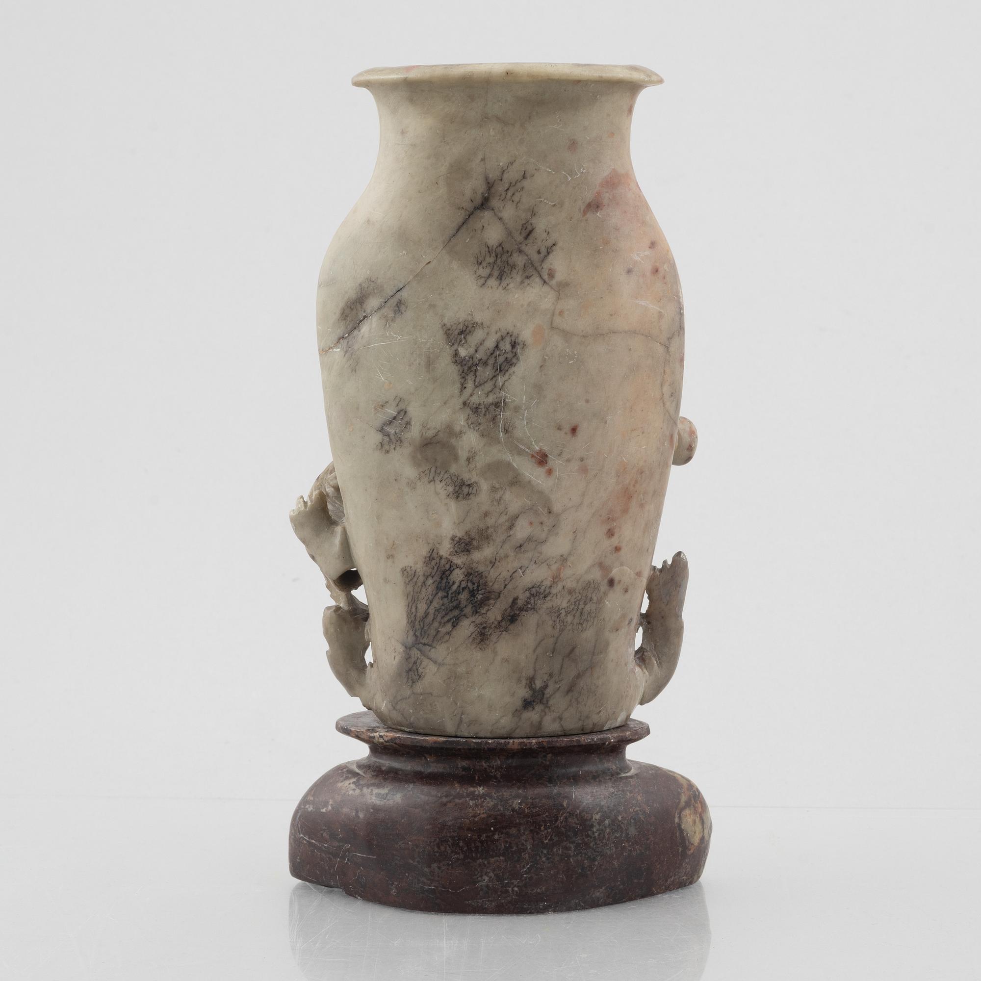 Vas, soapstone, Kina, 1800-/1900-tal.