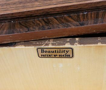 SIDEBOARD, Beautility, England, 1900-talets andra hälft.