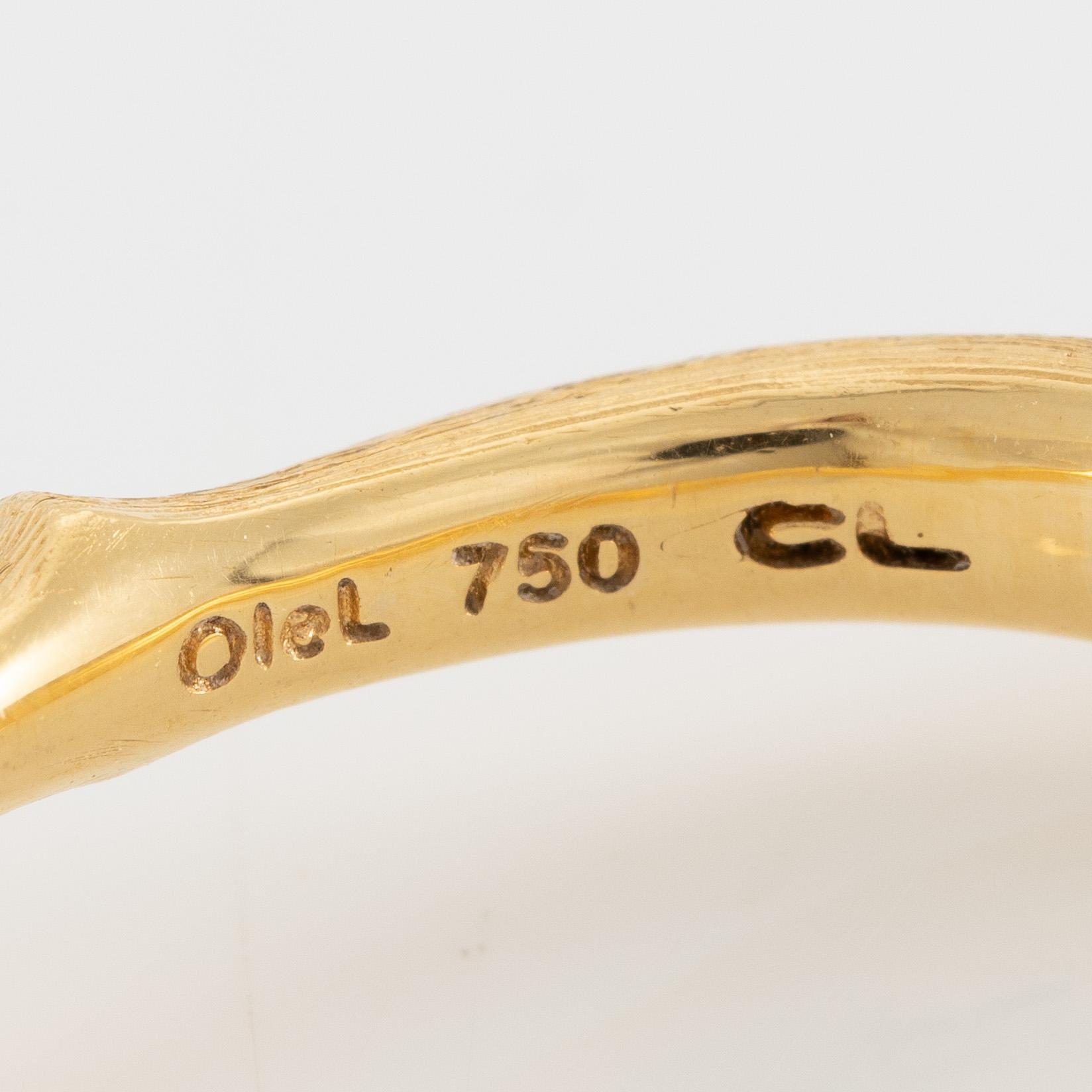 Ole Lynggaard, ring "Lotus" (medium), 18K gold with round brilliant-cut diamonds.