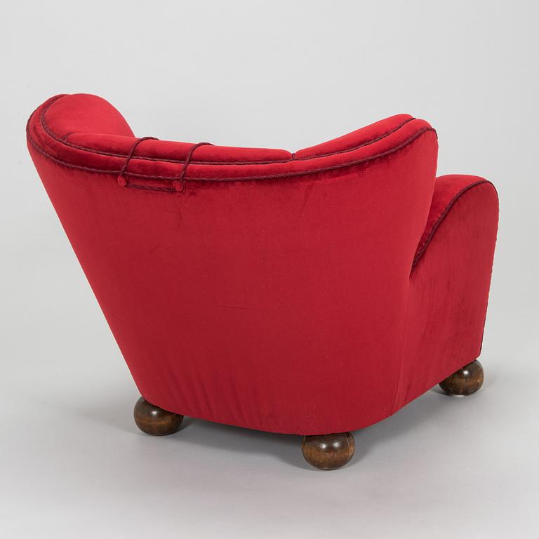 Märta Blomstedt, an 'Aulanko-model' armchair. Designed in 1939.