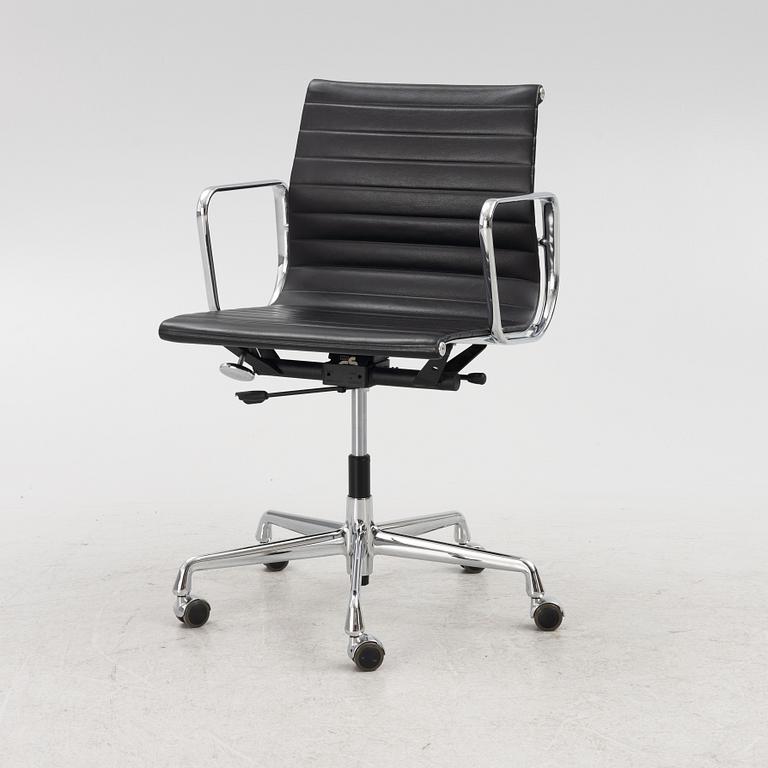 Charles & Ray Eames, office chair, "EA117", Vitra.