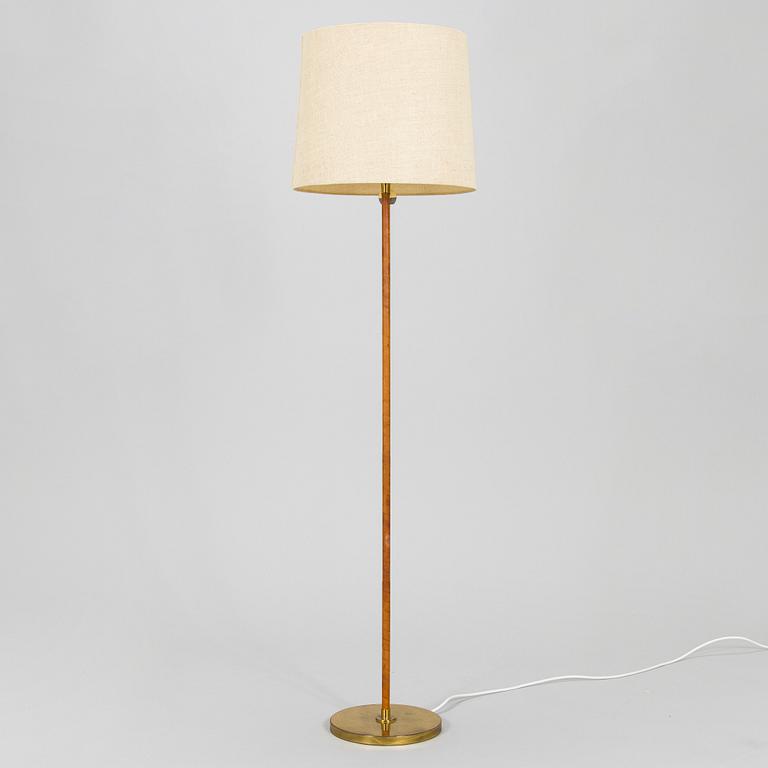 A mid-20th century floor light for Itsu.