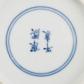 SAMLING KINESISKT PORSLIN, 5 delar, Kangxi 1662-1722.