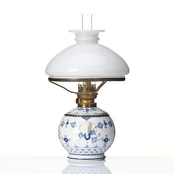 A Royal Copenhagen 'Musselmalet' / 'blue fluted' lamp, Denmark, 1893-1900.