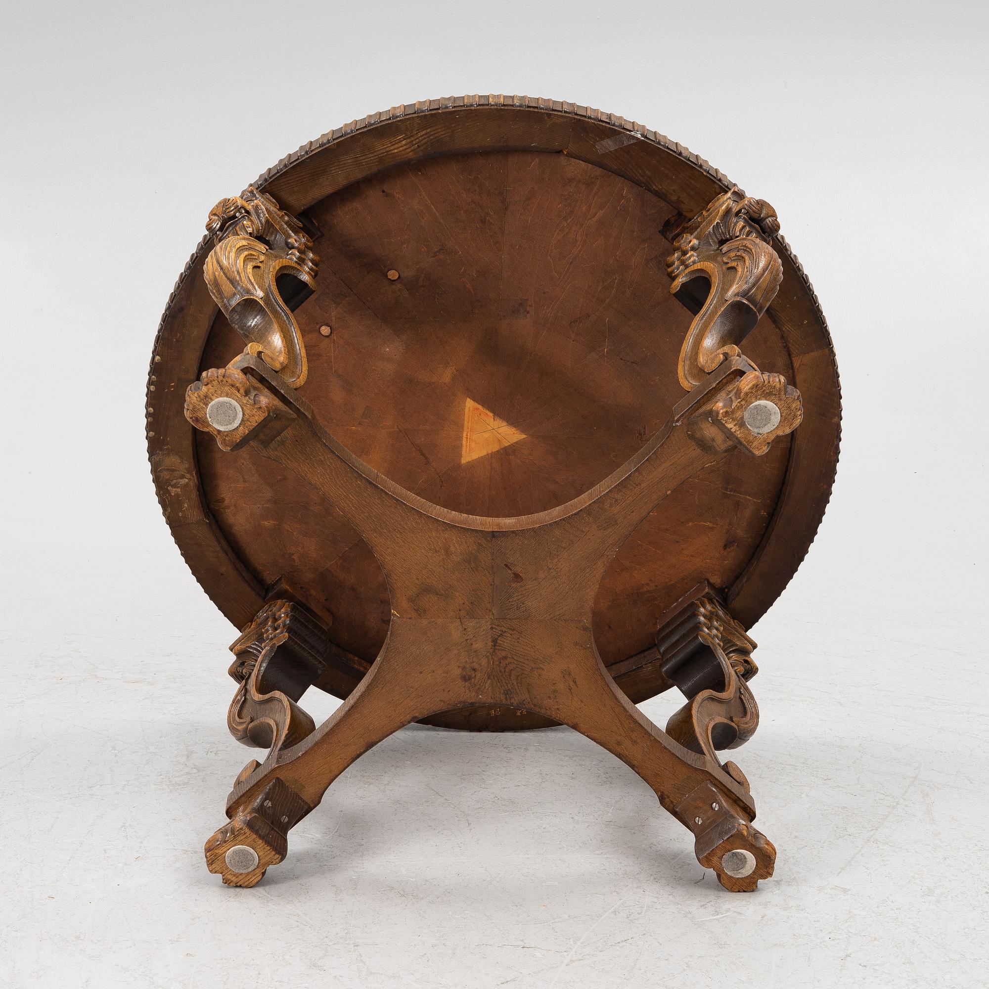 Soffbord, Chippendale-stil, 1900-talets första hälft.
