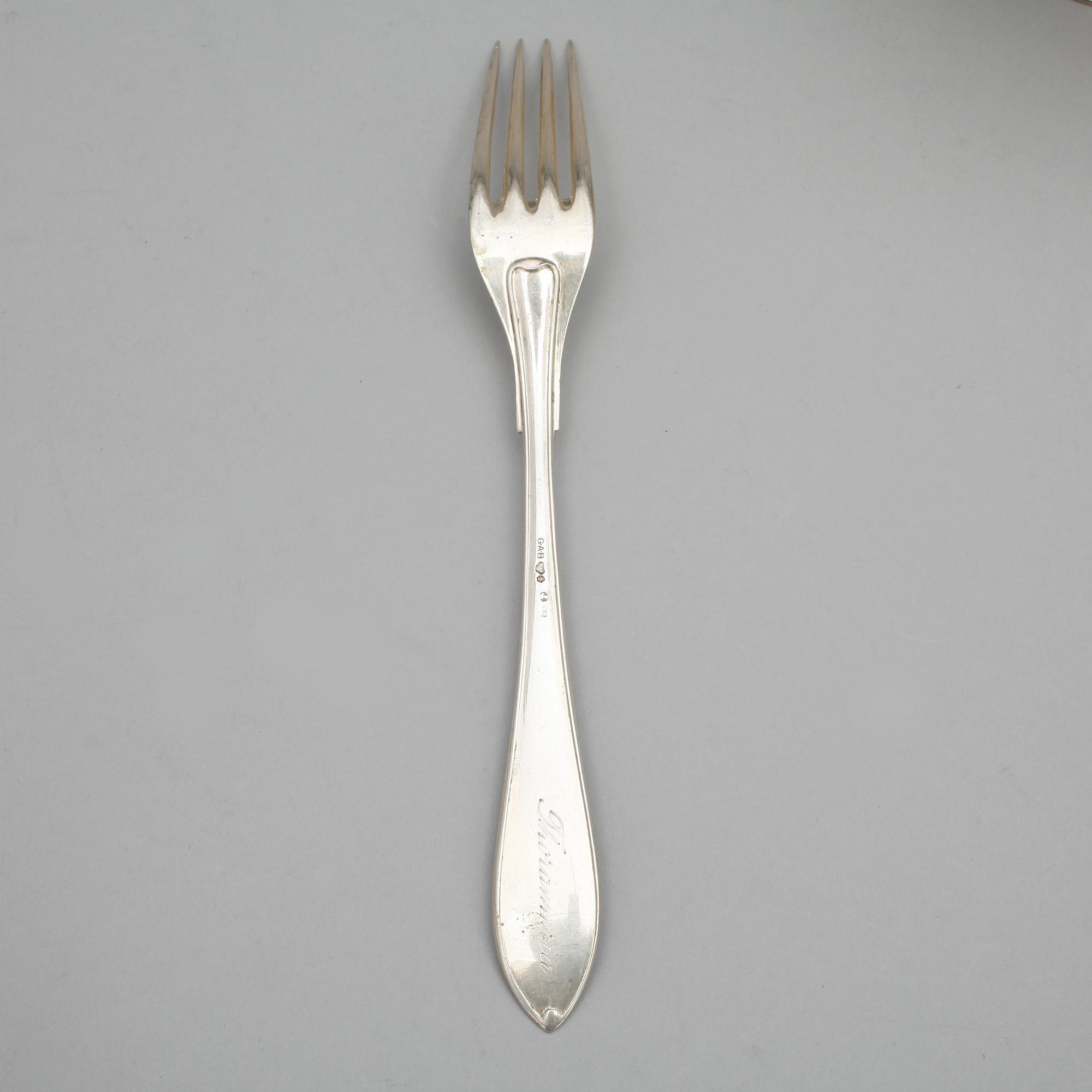 PARTI SILVER, 16 delar, olika länder samt ålder, mestadels 1900-tal. Vikt ca 760 gram.