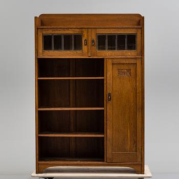 A early 20th century Jugend Cabinet veneered with oak.