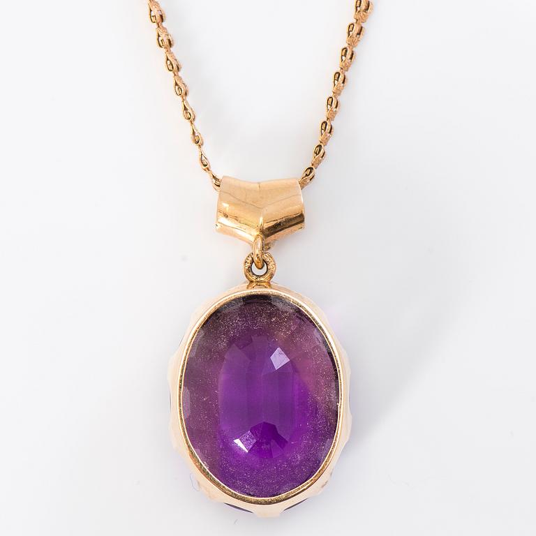 HALSBAND, 14K guld, ametist och diamanter, 1981.