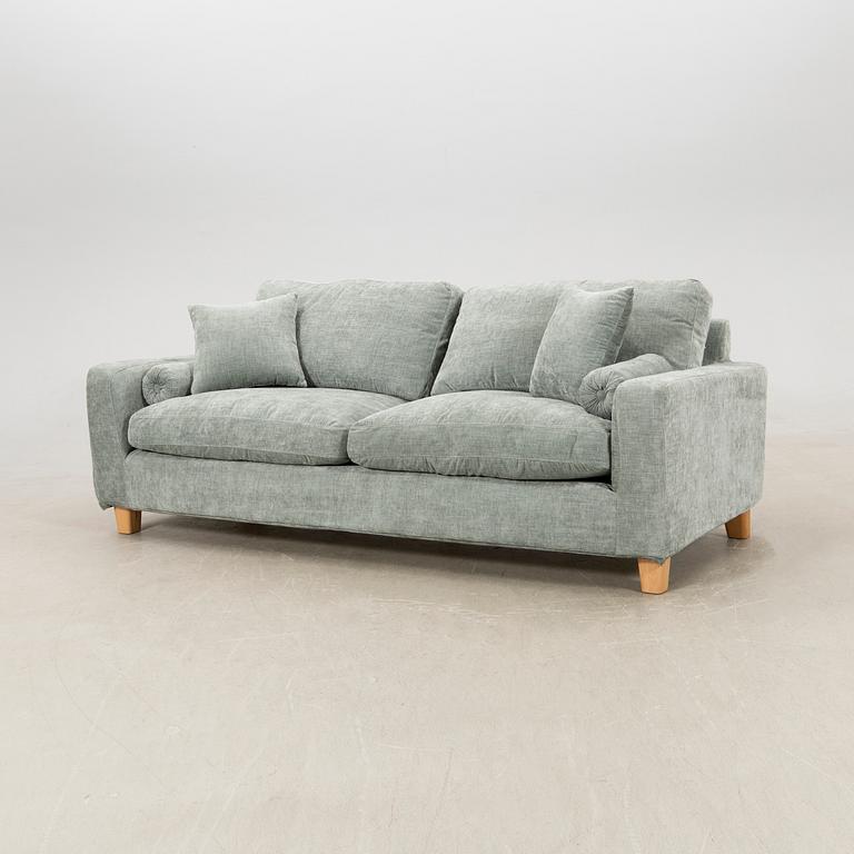 Soffa  Fogia "Morris " modern tilvlerkning.