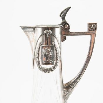 A decanter art nouveau, epns, WMF (Württembergische Metallwarenfabrik), circa 1900.