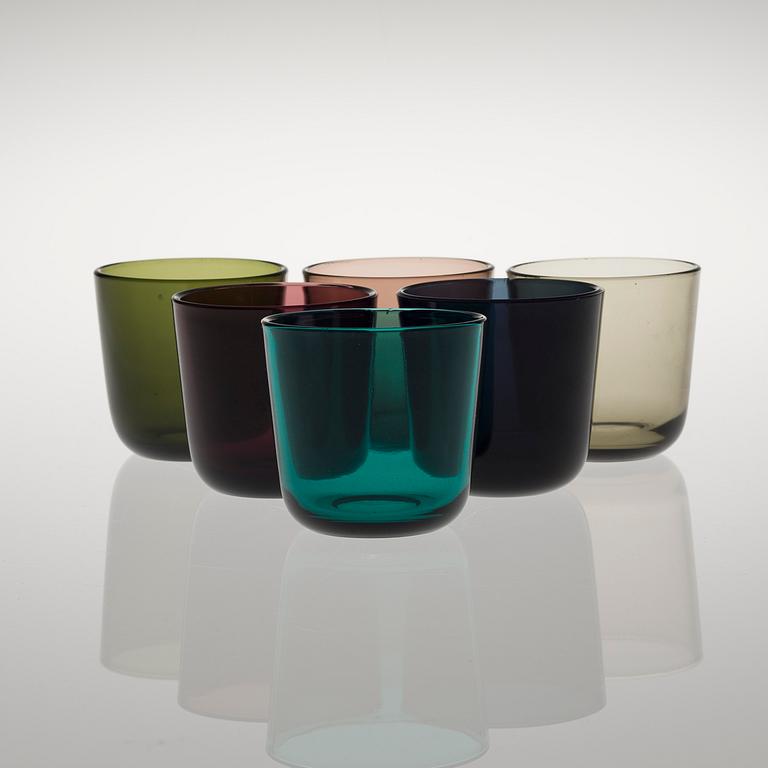 KAJ FRANCK, SAFTSERVIS I KORG, kanna med 6 glas "5023", Notsjö.