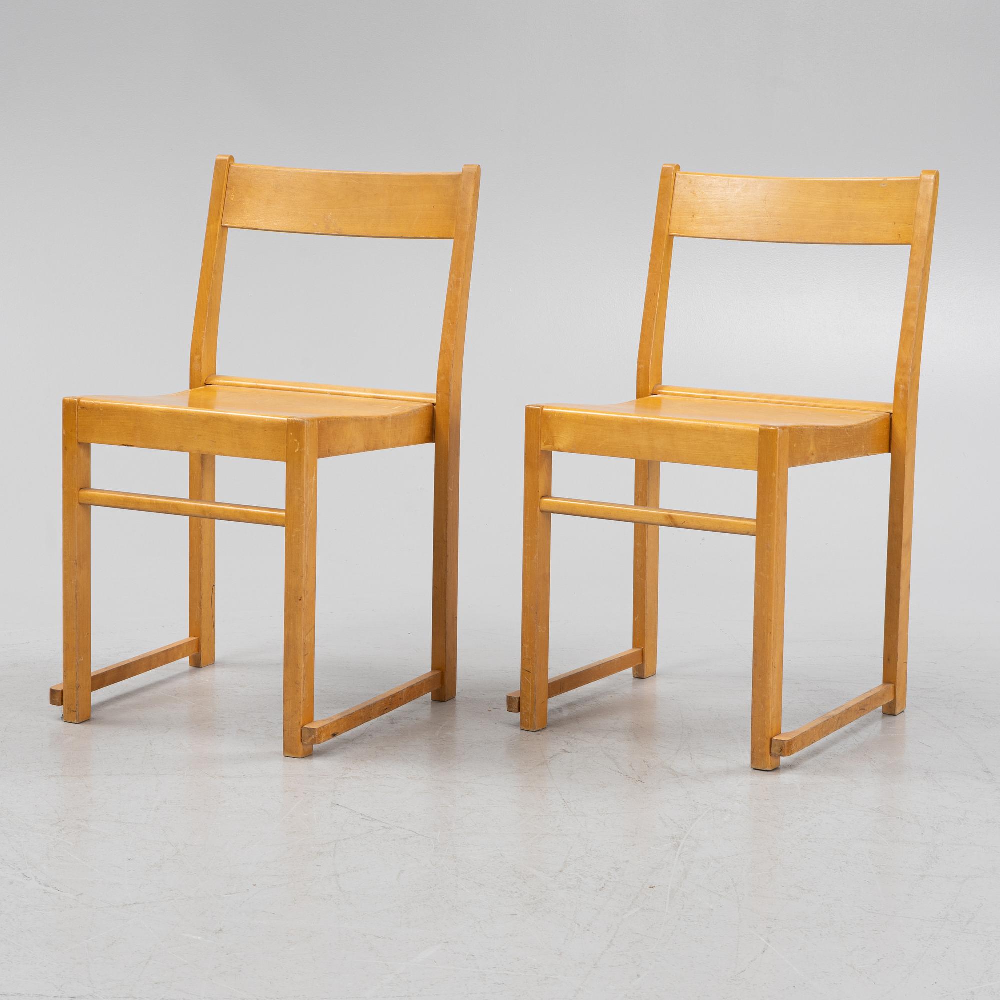 Sven Markelius, a set of five 'Orkesterstolenä chairs, mid 20th century.