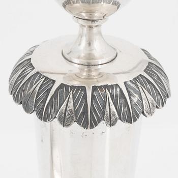Ljusstakar, ett par, silver, Scheel, Kassel, Tyskland, 1800-tal.